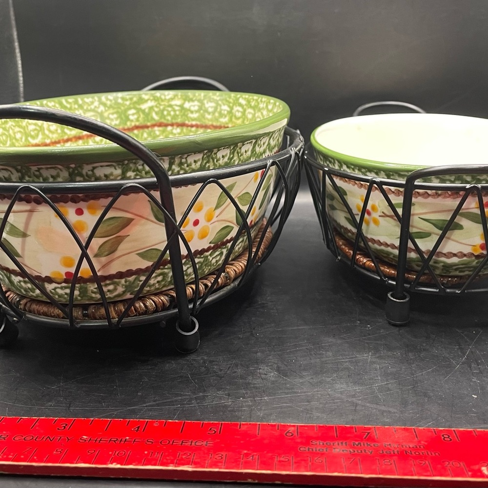 Temptations Green and White Bowls with Black Stand